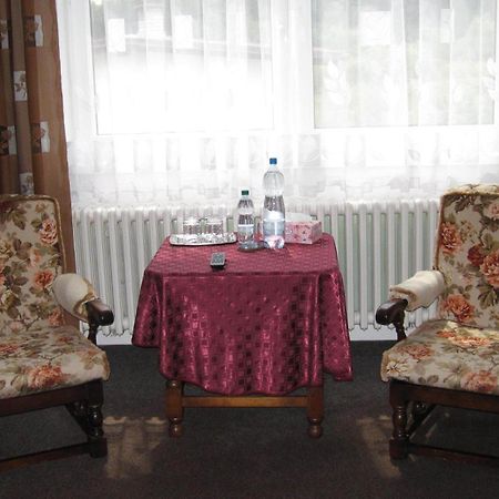 Sunnystreet Guesthouse Stará Lesná Buitenkant foto